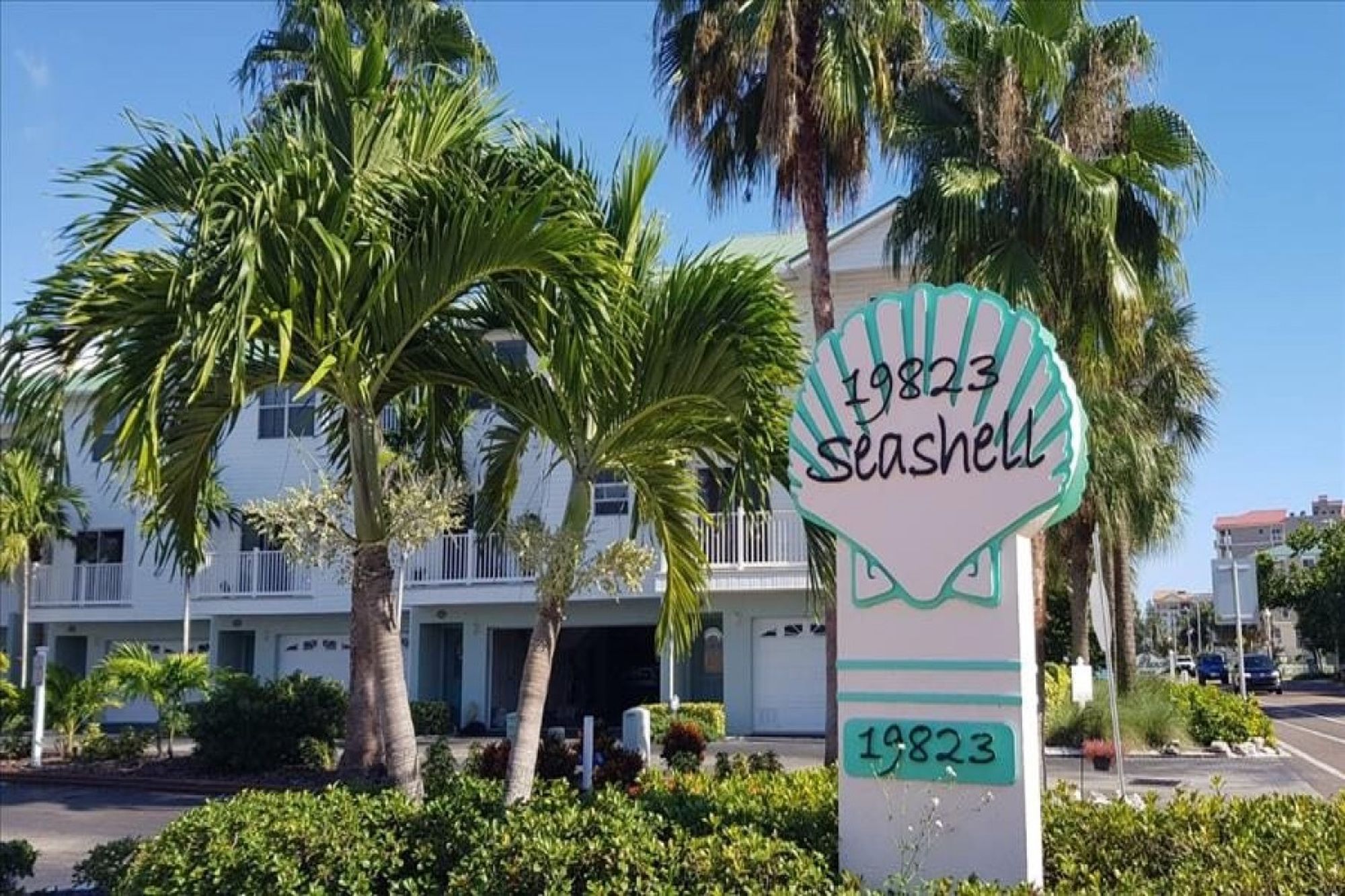 Sea Shell condo rentals Indian Shores Florida